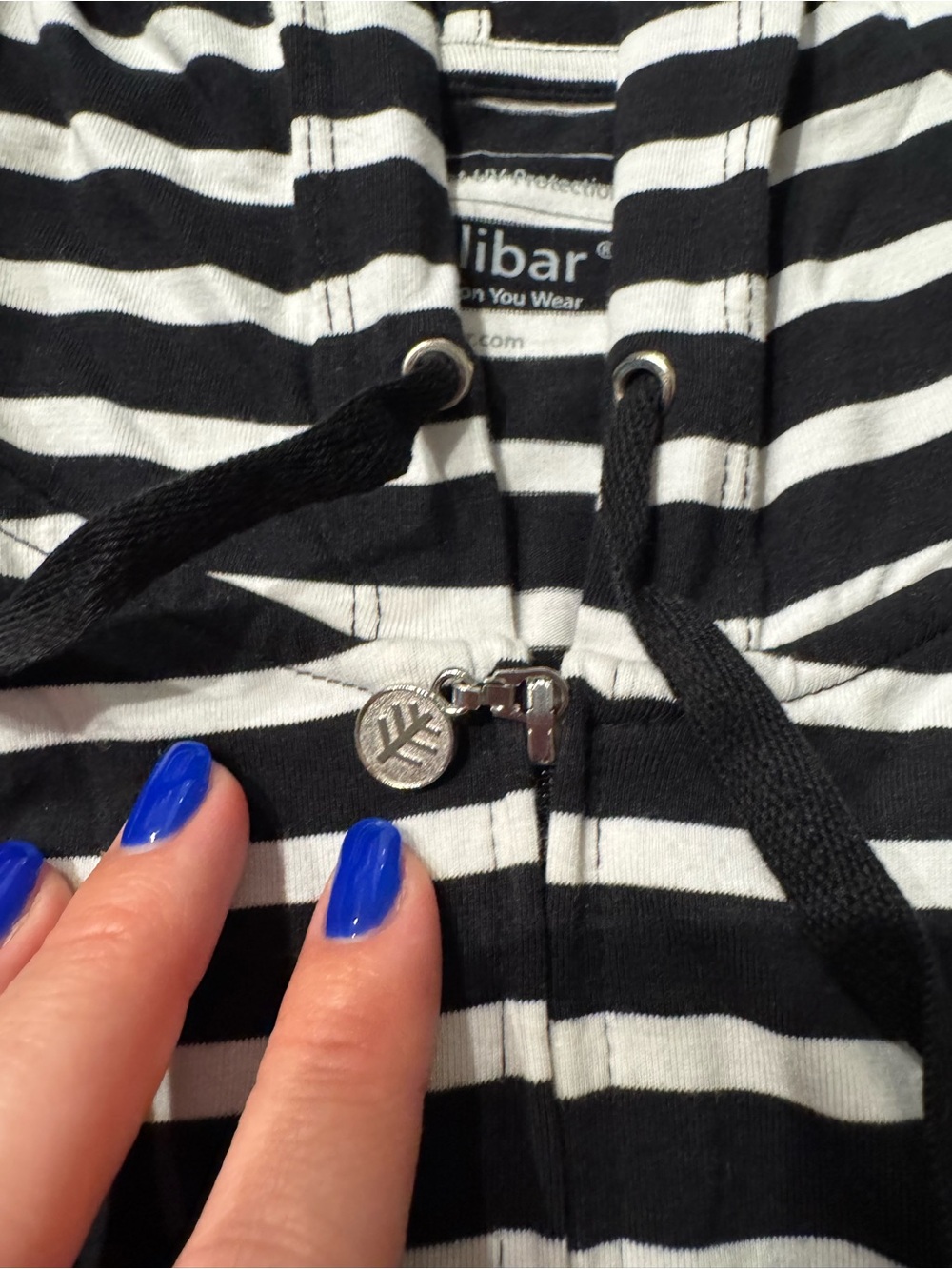 Coolibar UPF 50+ Black & White Striped Full-Zip Hoodie sun protection large - Picture 6 of 9